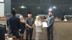 Rapat Paripurna Jawaban DPRD tentang Rekomendasi LKPJ Bupati Tahun Anggaran 2025 Paripurna Jawaban DPRD tentang Rekomendasi LKPJ Bupati Tahun Anggaran 2025