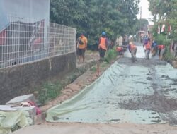 Proyek Cor Jalan Desa Juntinyuat Disorot, Diduga Dikerjakan Tanpa Pengawasan