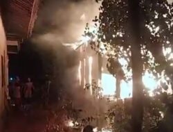 Heboh di Medsos, Rumah Warga Jarong Kalensari Indramayu Dikabarkan Terbakar Hebat