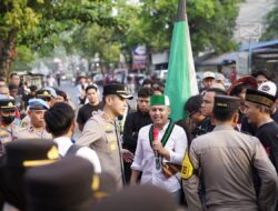 KEDEPANKAN PENDEKATAN HUMANIS, KAPOLRES INDRAMAYU APRESIASI PENYAMPAIAN ASPIRASI MAHASISWA CIPAYUNG PLUS